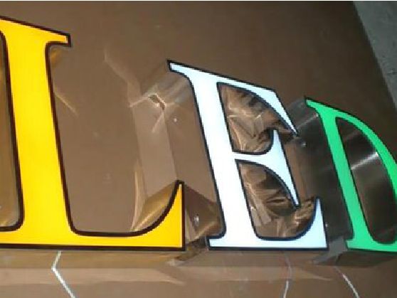 贞丰介绍LED招牌的基础知识。